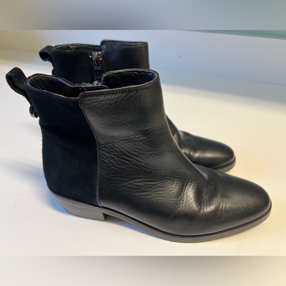 Coach Women’s Carmen Suede Leather Ankle Booties, Black, Style #A01542, Size 5B